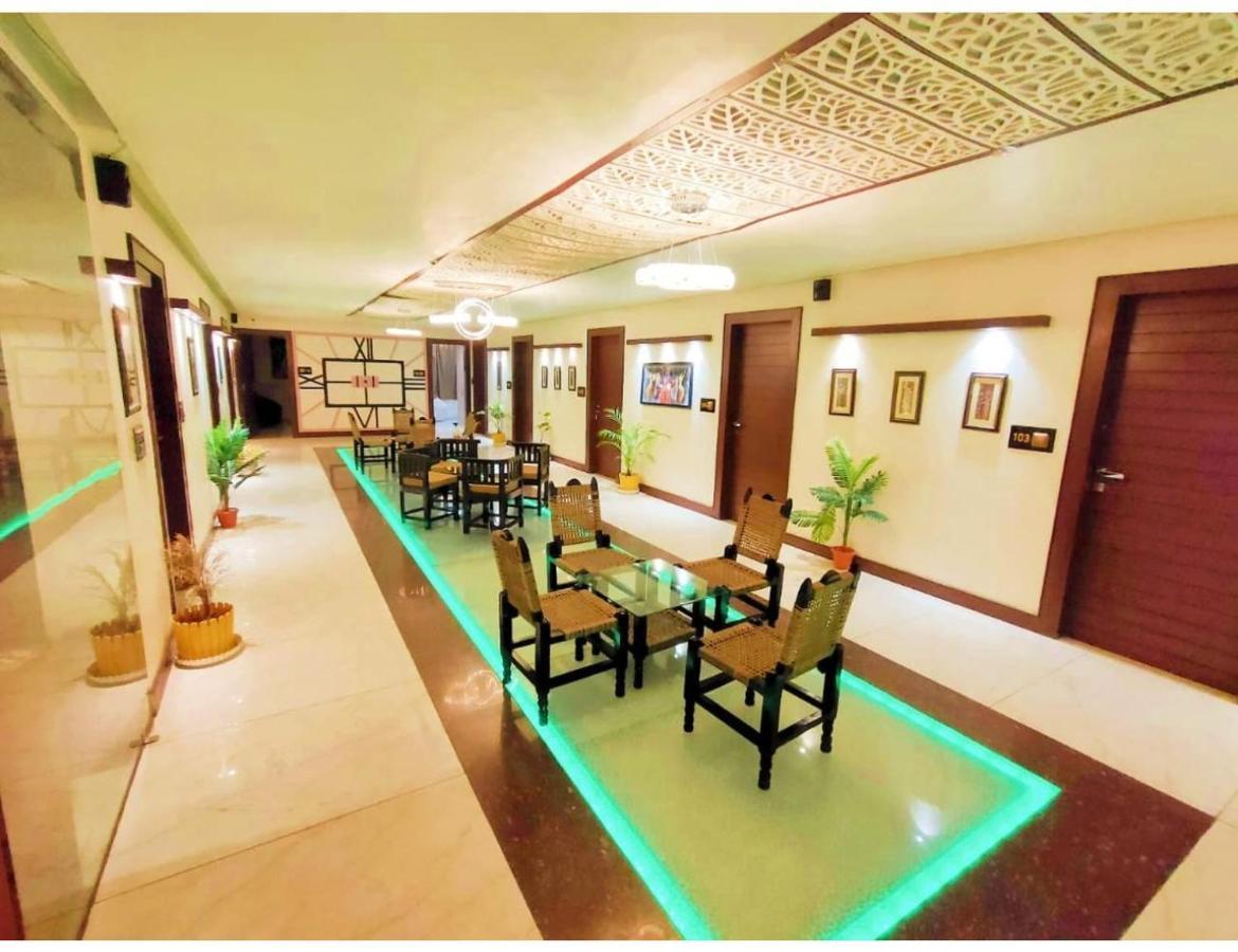 Hotel The Royal, Sehore 외부 사진