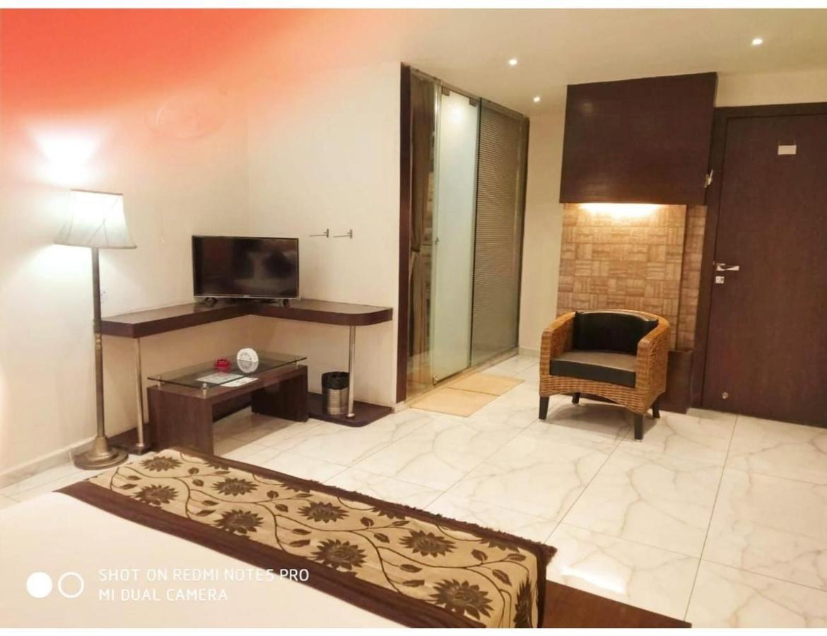 Hotel The Royal, Sehore 외부 사진